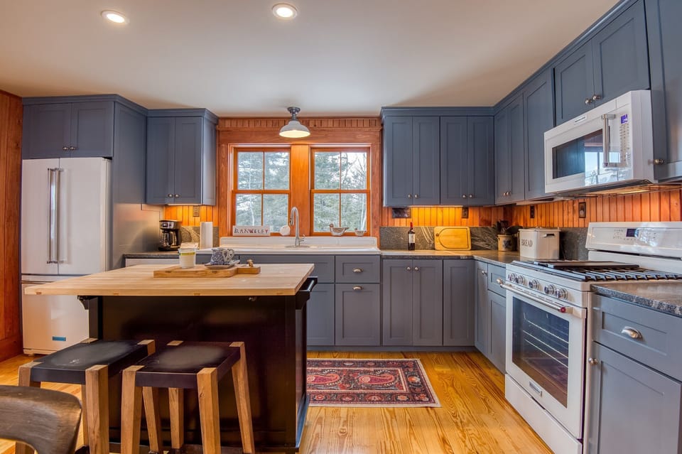 Kitchen island seating for 2