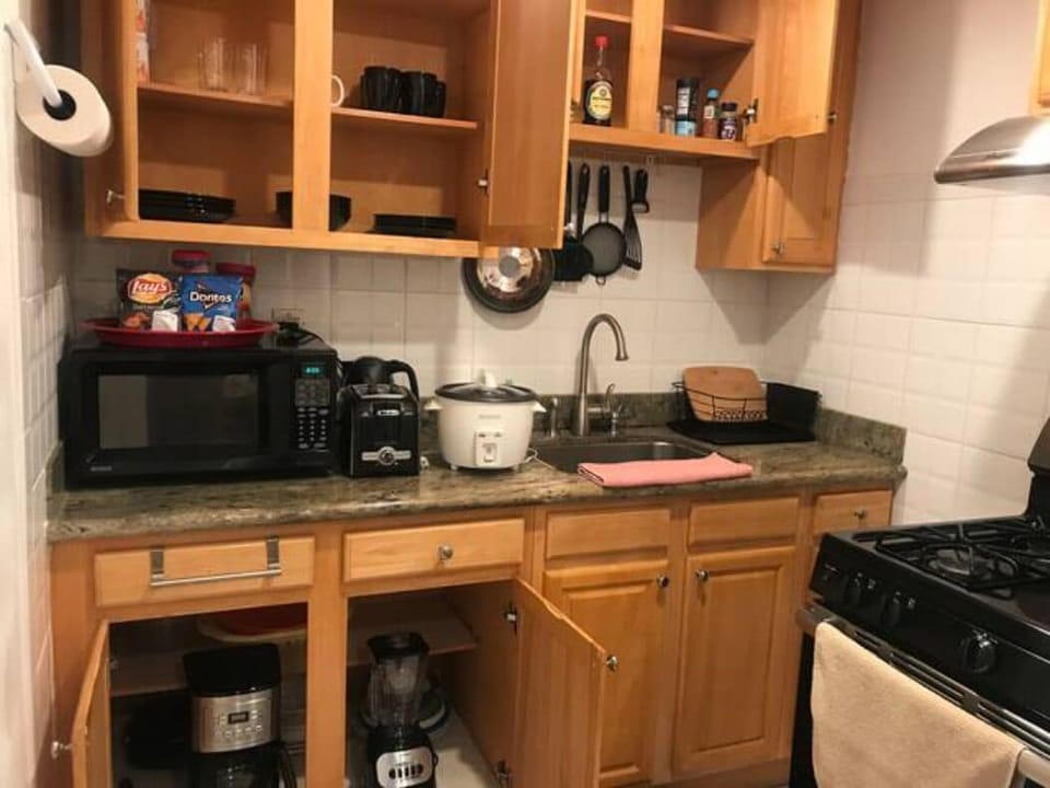 Full Kitchen