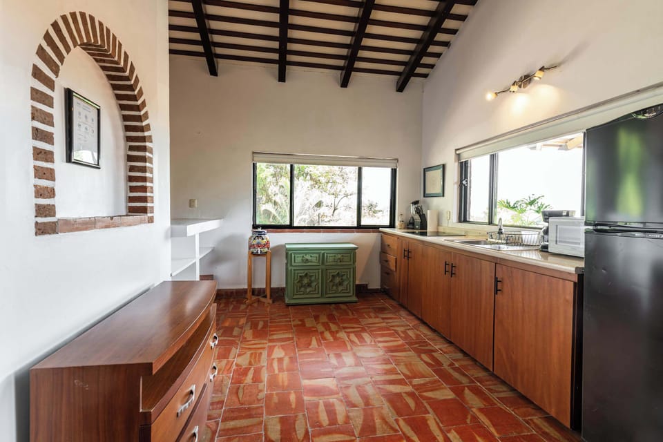 Kitchen | Room to cook well, with morning light flooding in