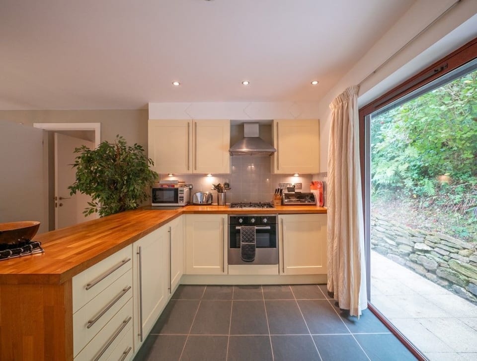 Spacious open plan kitchen and dining room