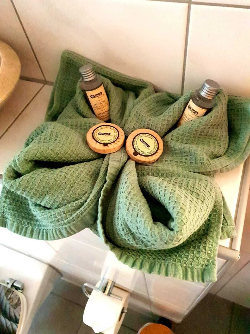 Bathroom amenities