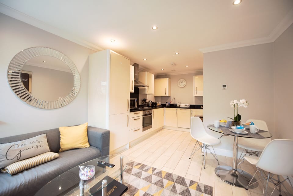 Living Room/Kitchen