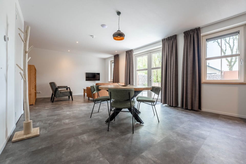 Dining room - De Witte Brugh- De Miëde