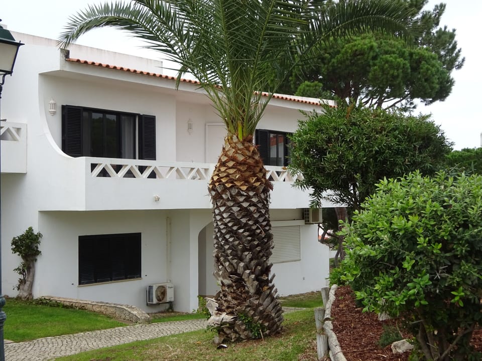 Approach to apartment