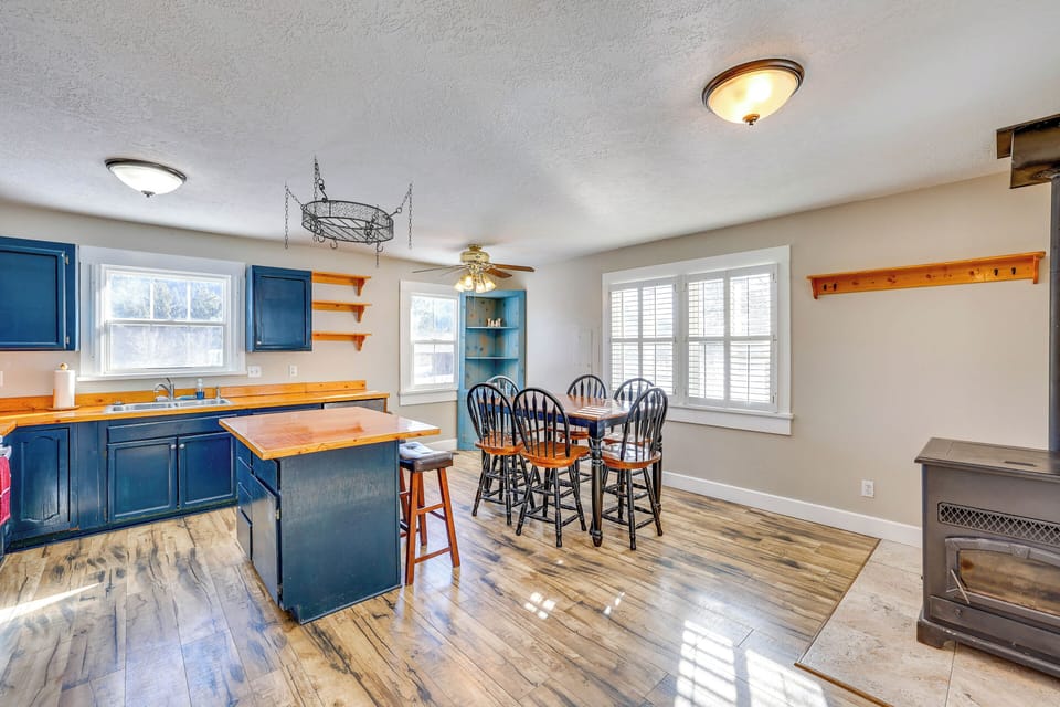Kitchen | Dining Area | 1st Floor