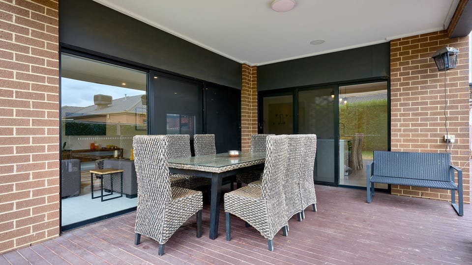 A wonderful outdoor dining area, perfect for enjoying meals al fresco.