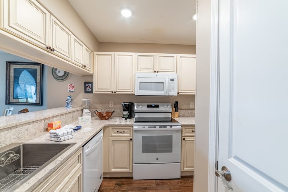 This gourmet kitchen has everything you need to kick a quick breakfast, gourmet dinner, or an on-the-go snack