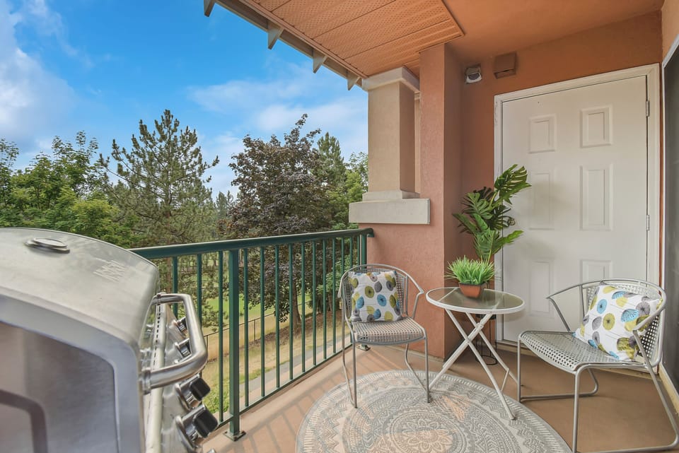 Relaxing Patio (2)