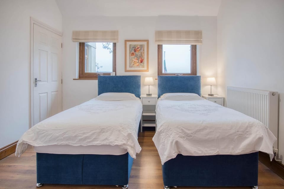 Marina House Annex - 1 Bedroom - Neyland (24705)