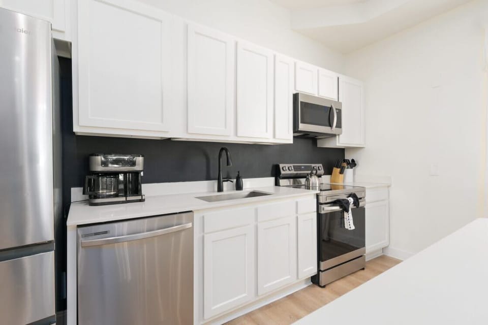 1445 Apartment