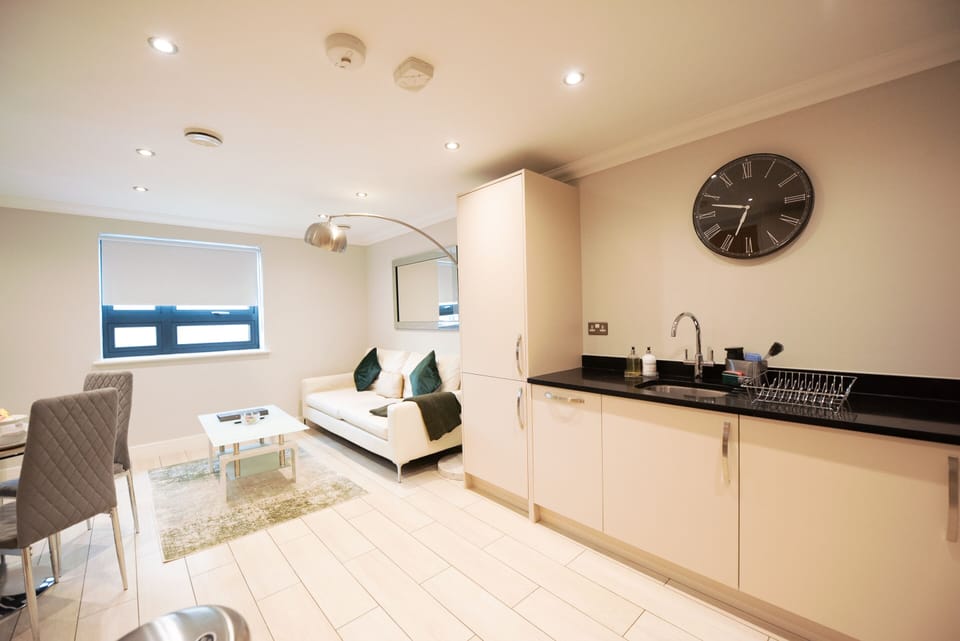 Living Room/Kitchen