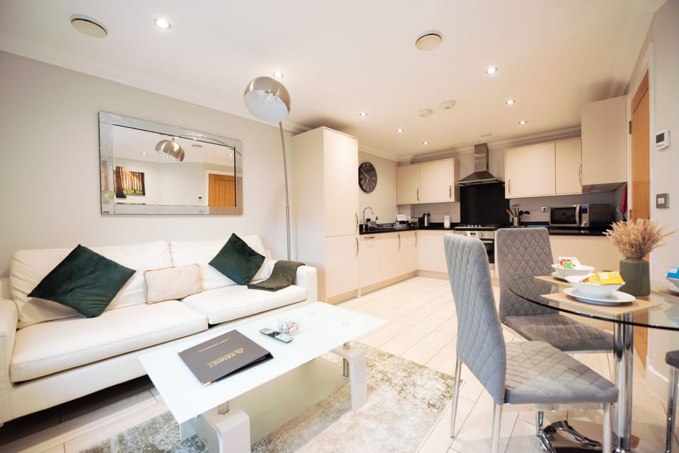 Living/Dining Room/Kitchen