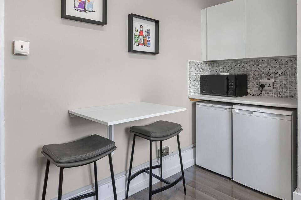 0c3aa355 dcfc 400f bc14 3e0a74967f00