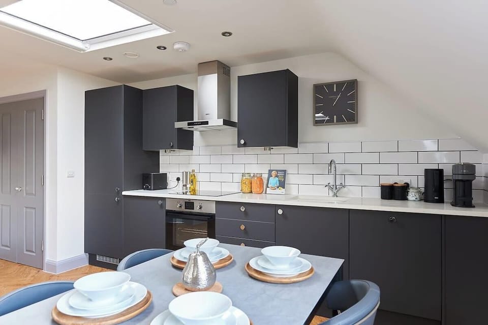 Fully equipped with dishwasher and coffee machine