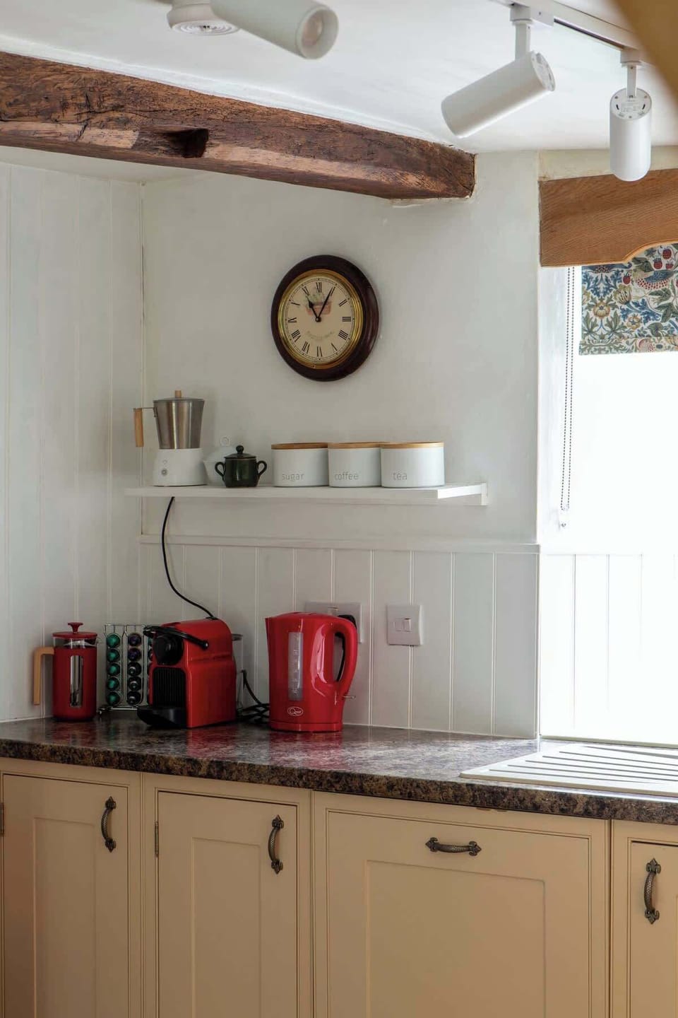 Nespresso coffee machine, kettle and cafetière for you to make your morning coffee and tea