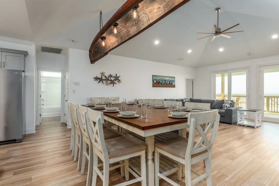 009 Beautiful Cs Dining Space