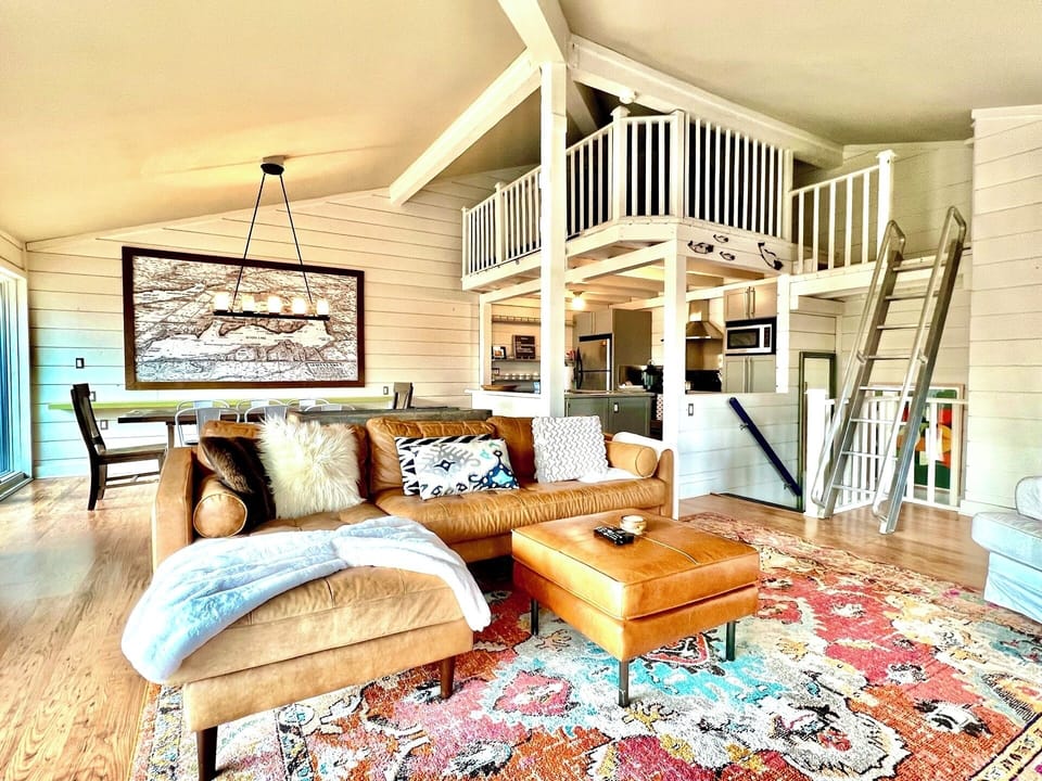 Welcome to Always Saturday!