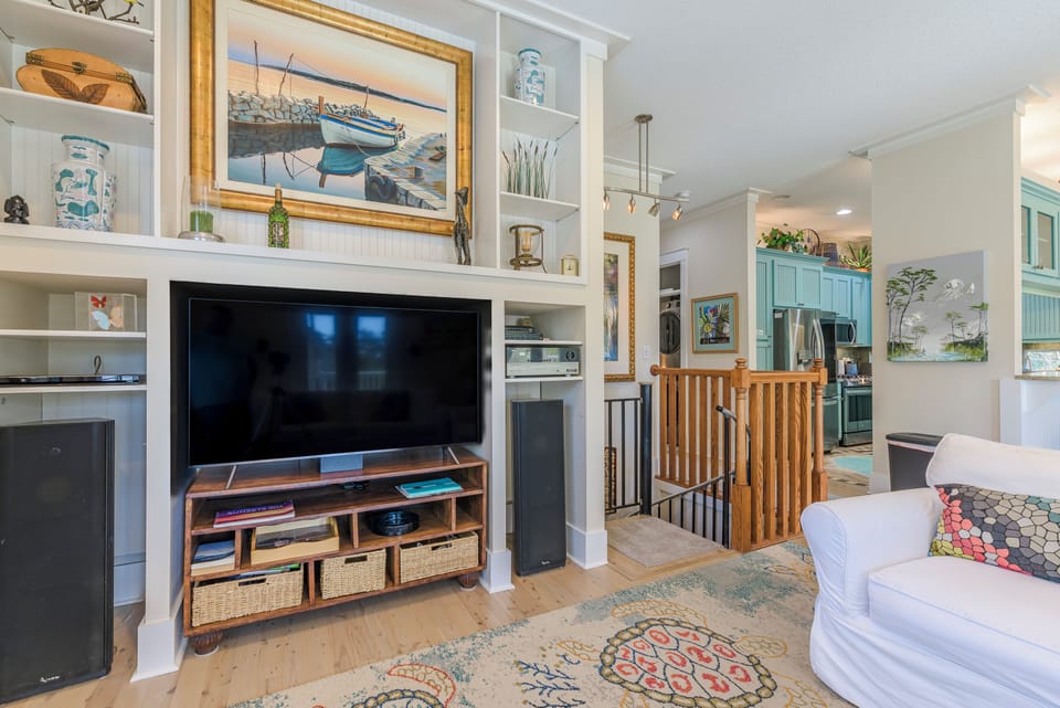 Upstairs Living Area