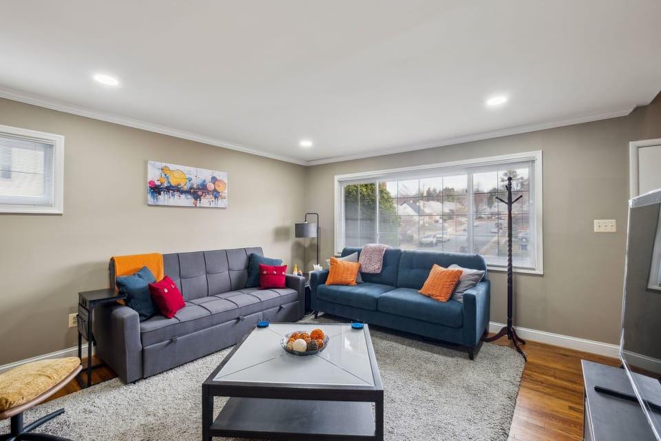 Architecture, Building, Furniture, Indoors, Living Room