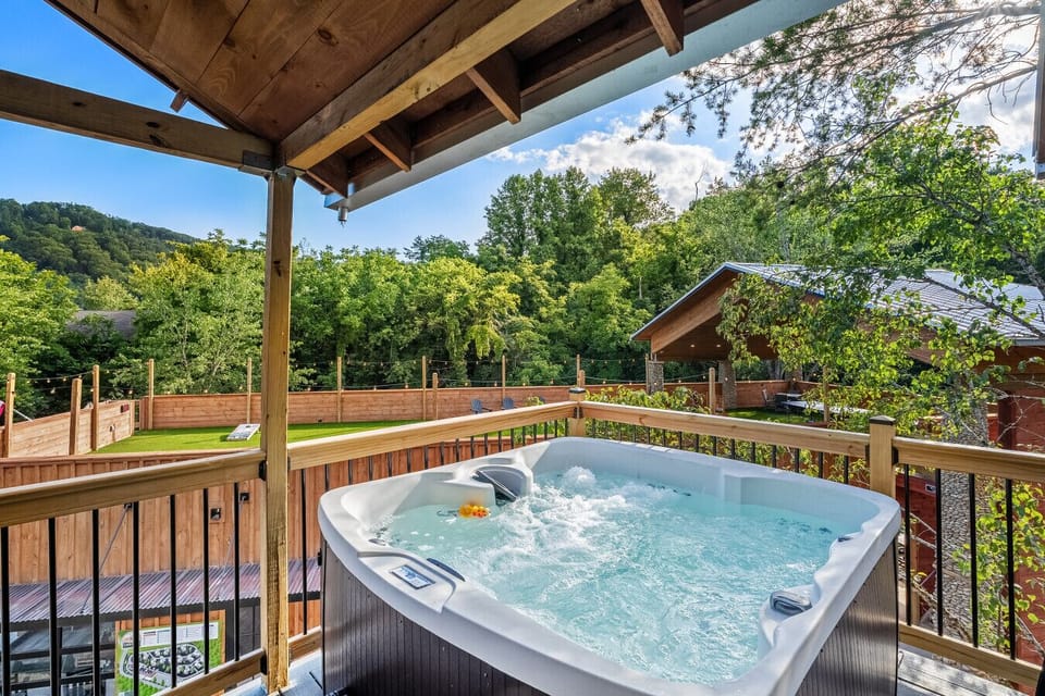 Hot tub