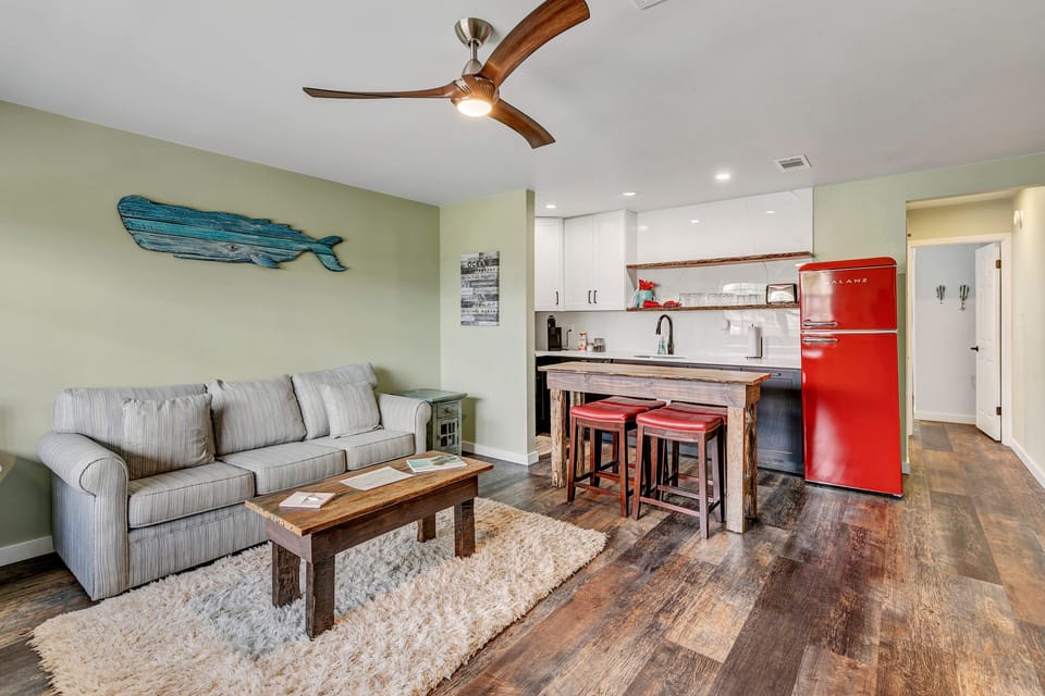 Living / Kitchen