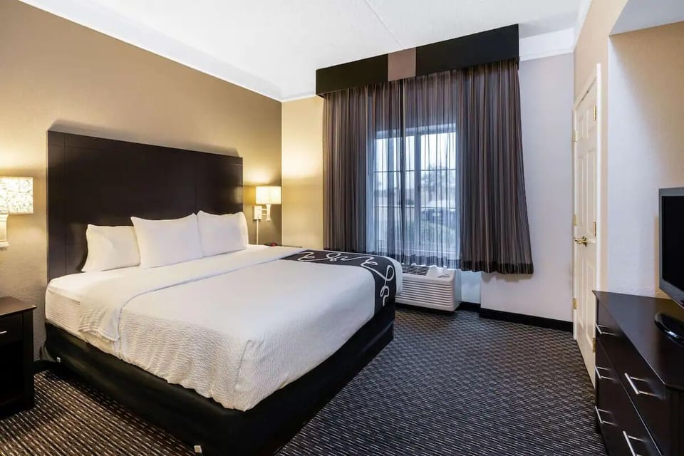 Wake up to natural light in this airy king room.