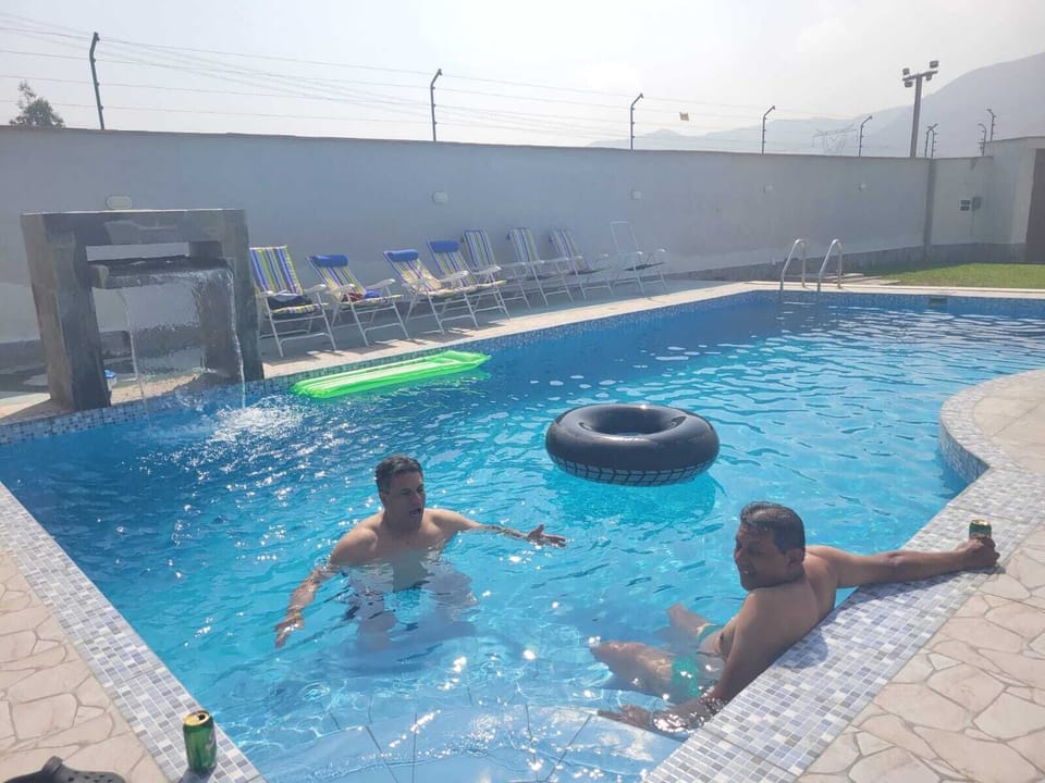 Refreshing pool