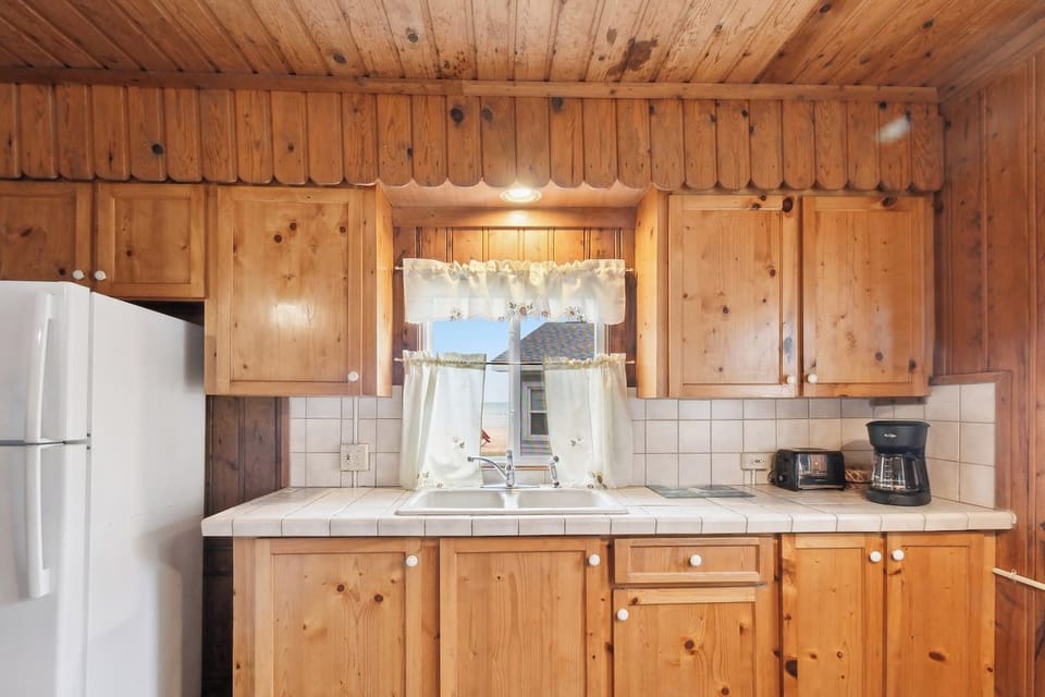 Cottage 5 - Kitchen/Dining area