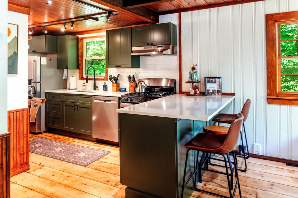 Cook comfortably with a gas range, stainless dishwasher, fridge,dishwasher
