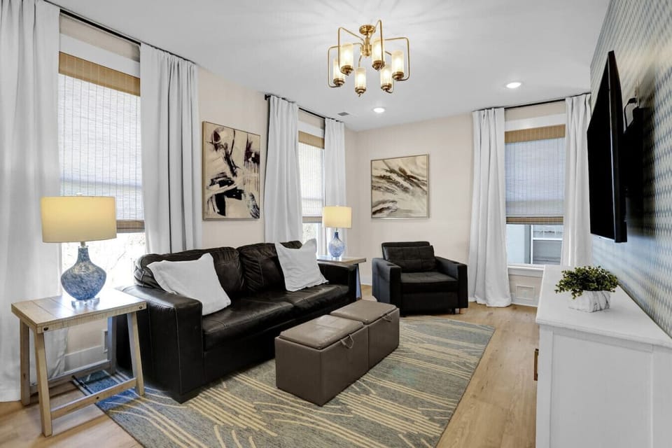 Relax here—you’ve earned it. Bonus: the couches turn into beds! One single and one queen, more space for everyone