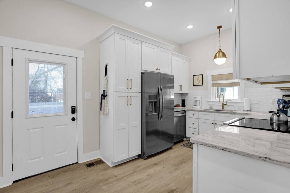 Sleek, modern, and designed for foodies and casual cooks alike.