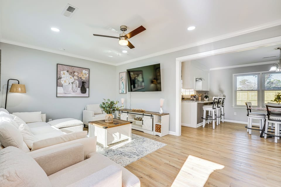 North Charleston Vacation Rental | 4BR | 1.5BA | 1,600 Sq Ft | Step-Free Entry