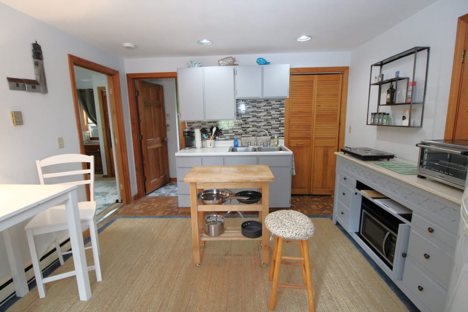 Kitching/Dining space