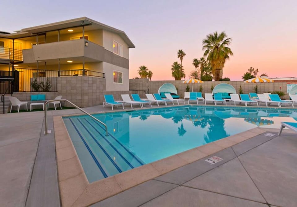 The Cole - Outdoor Heated Pool