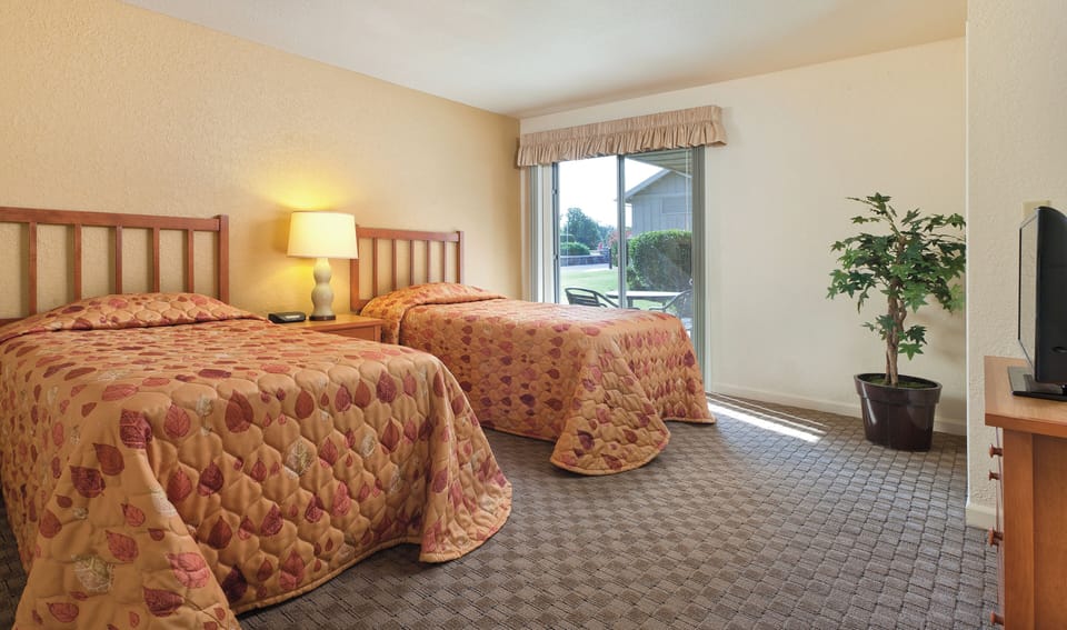 2BR-Grand-Lake