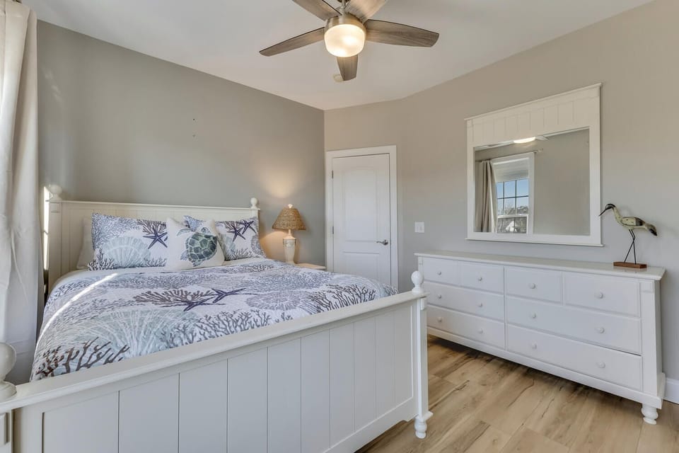 Bedroom 2 (2nd Floor)