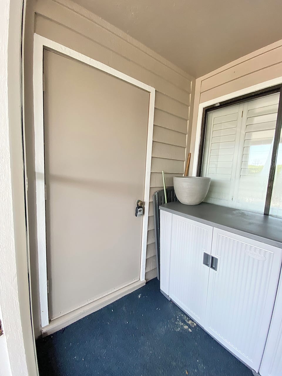 Laundry Outside of Entry