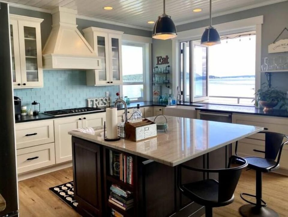 This incredible kitchen is fully equipped for any cooking/baking needs.