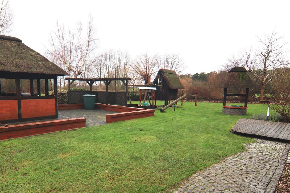Garden [winter]