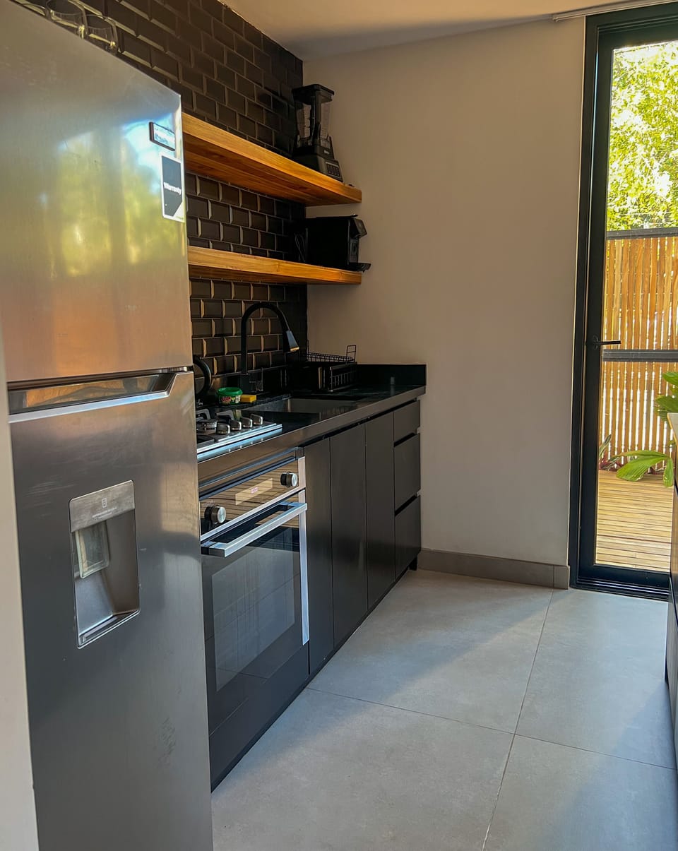 Kitchen (3)