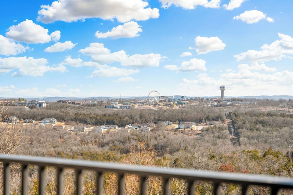 Branson Views