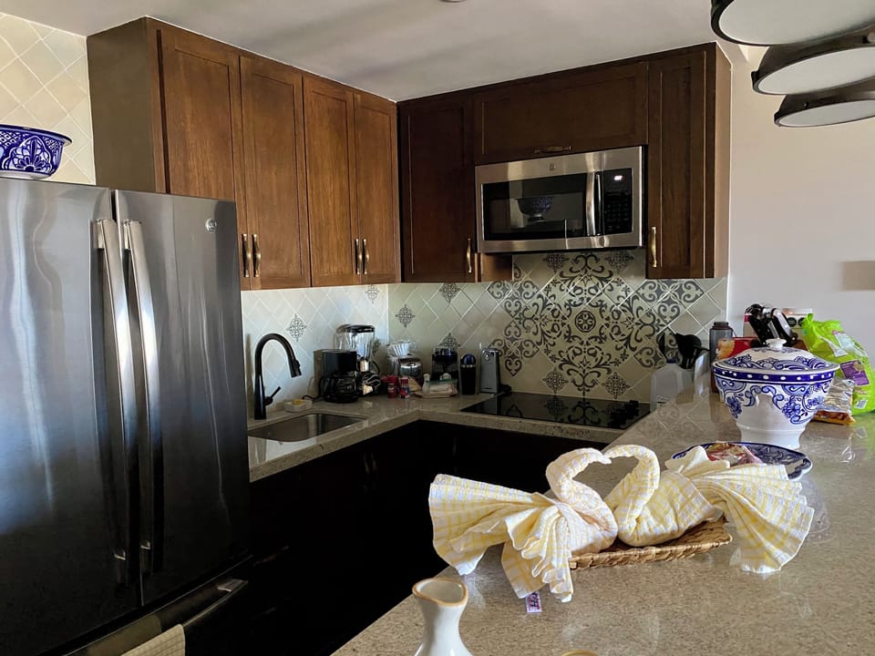 Fully-equipped kitchen