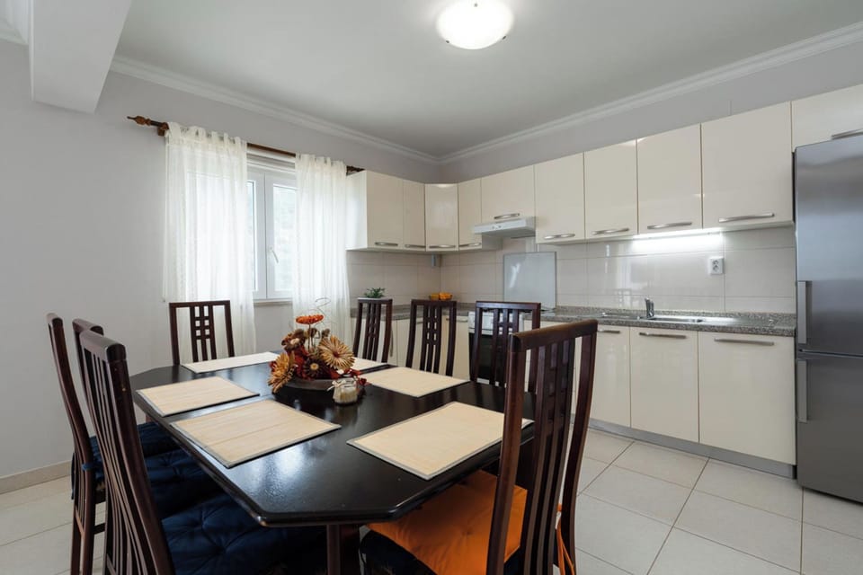 Kitchen and dining area