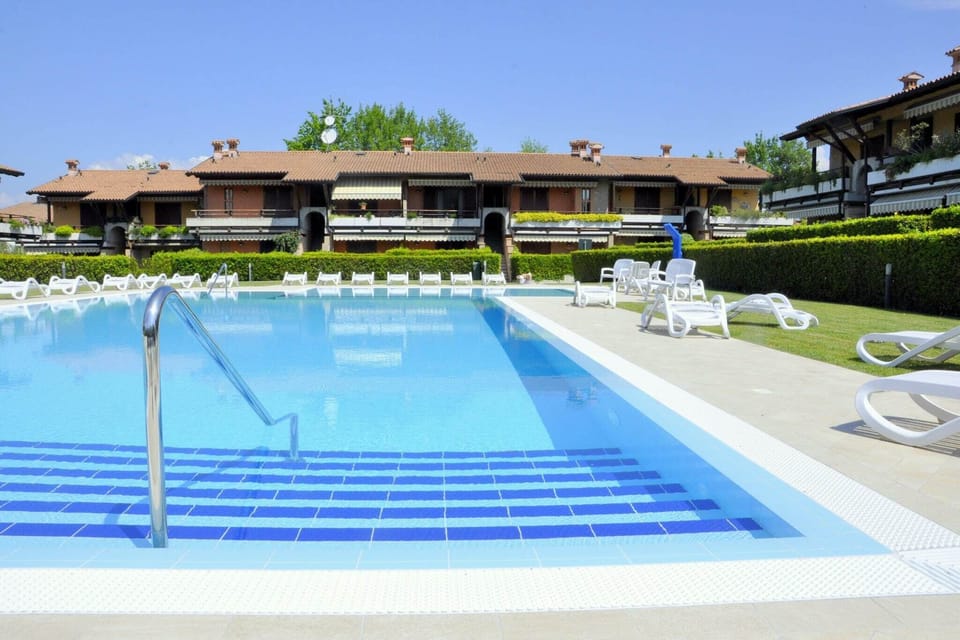 Holiday Home Swimming Pool