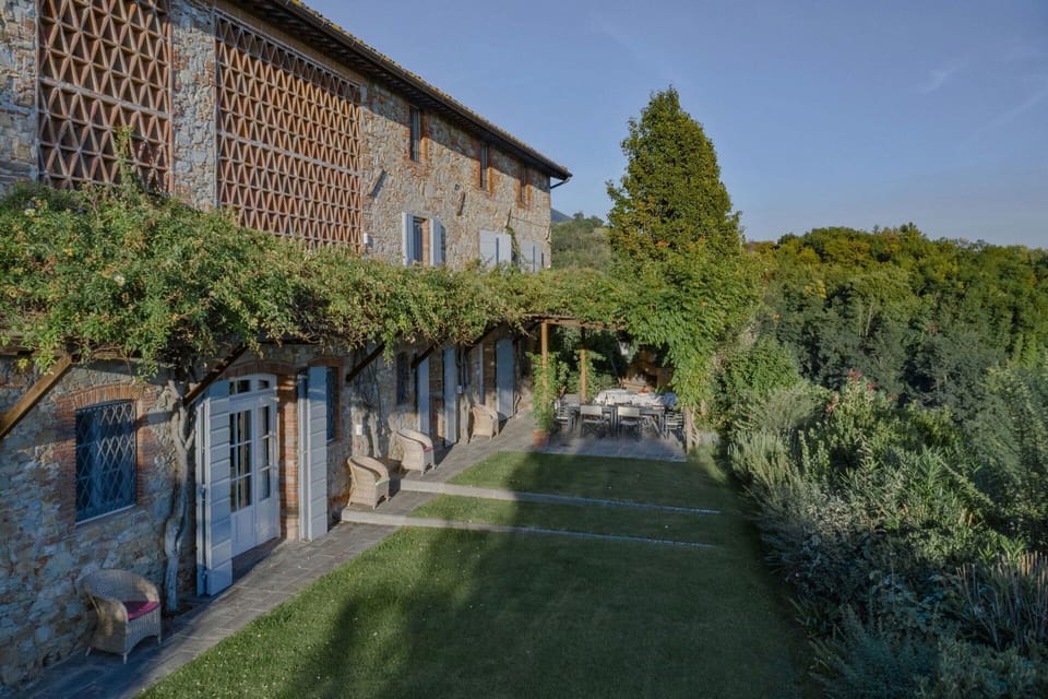 Building Exterior, Garden, Main Entrance, Outdoor, Scenic View, Spring, Summer