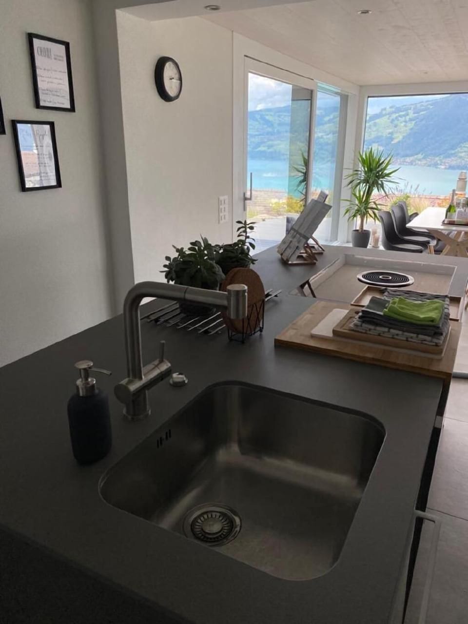Kitchen with dishwasher