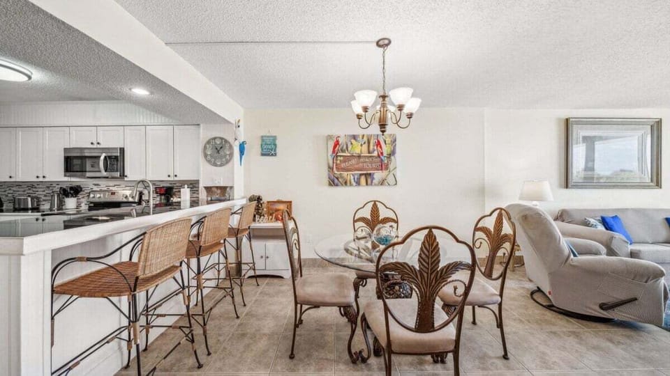 Open Dining & Bar Area.