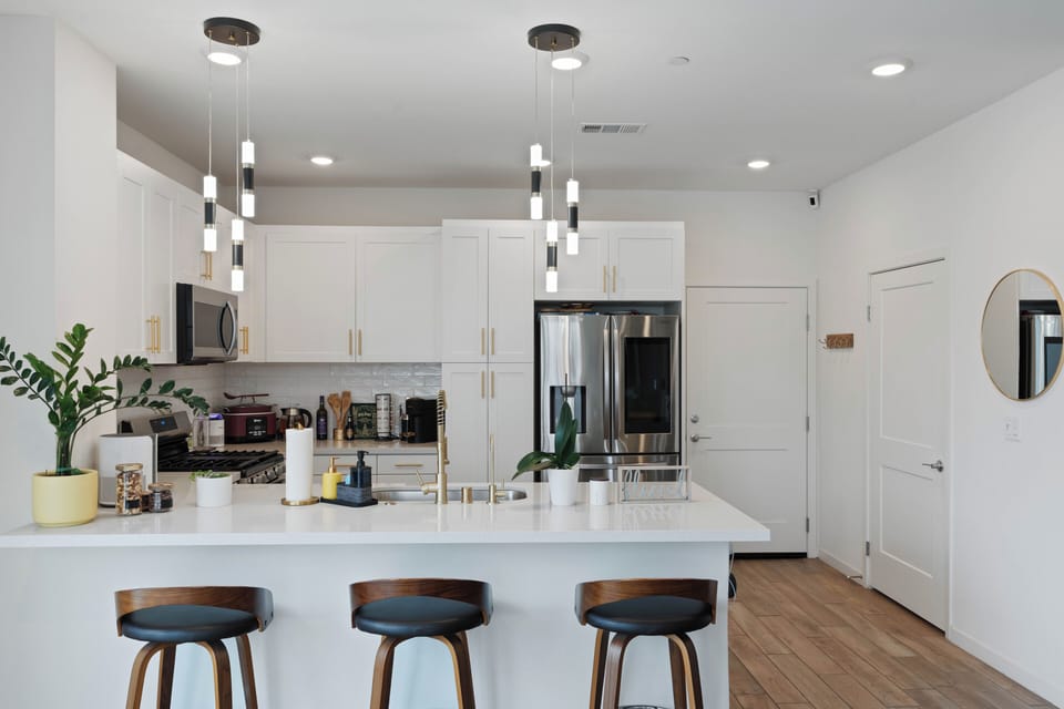 Kitchen Bar Area