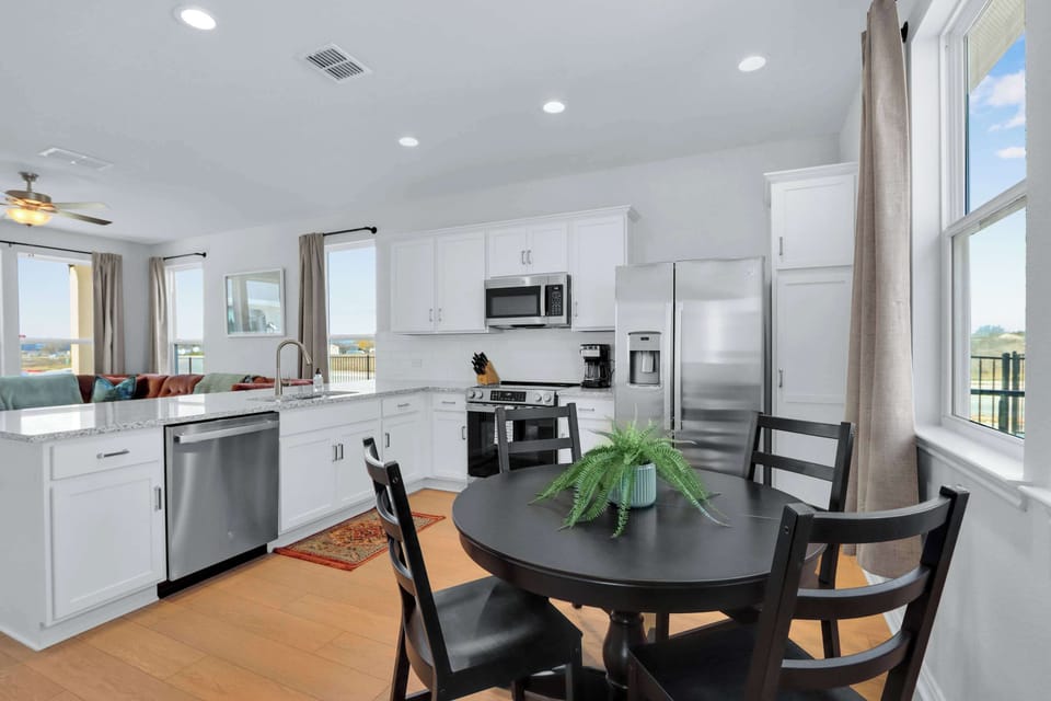 Dining table with seating for 4 