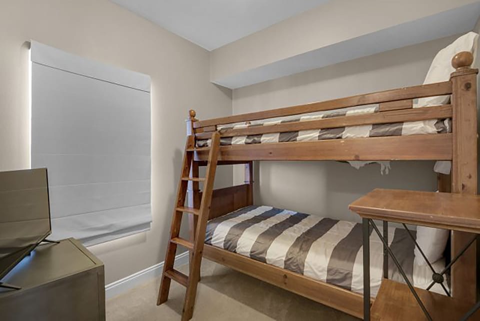 Bunk room